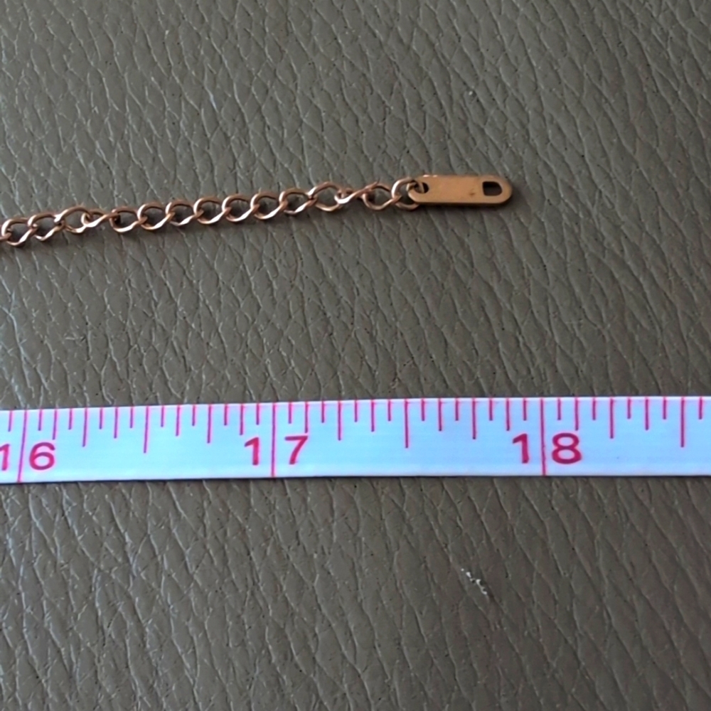 Gold Jewelry - Picture 5 of 5